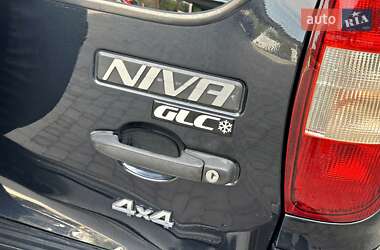 Внедорожник / Кроссовер Chevrolet Niva 2008 в 