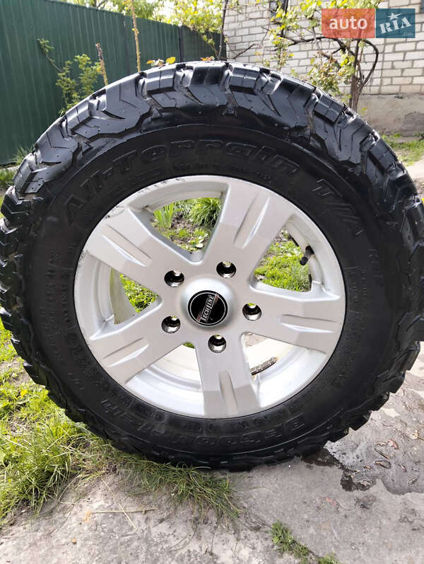 Позашляховик / Кросовер Chevrolet Niva 2011 в Козелеці