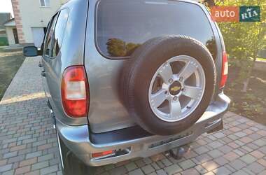 Внедорожник / Кроссовер Chevrolet Niva 2008 в 