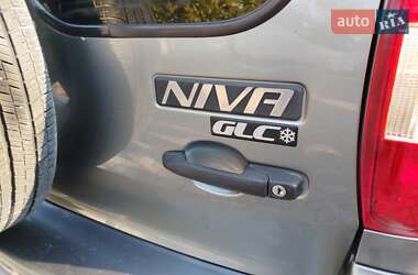 Внедорожник / Кроссовер Chevrolet Niva 2008 в 