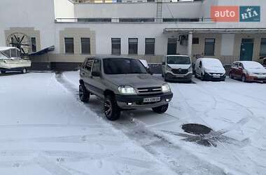 Позашляховик / Кросовер Chevrolet Niva 2008 в Києві