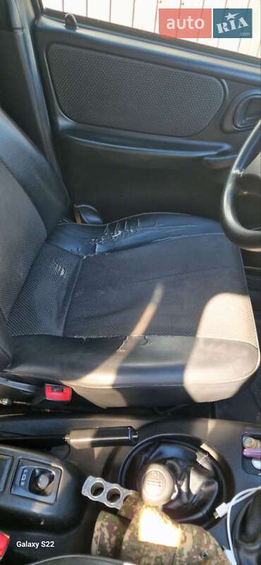 Внедорожник / Кроссовер Chevrolet Niva 2008 в Сумах