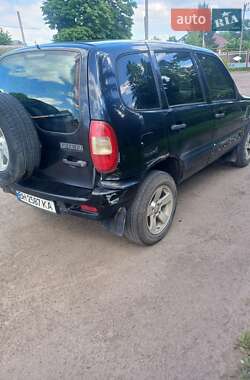 Внедорожник / Кроссовер Chevrolet Niva 2008 в 