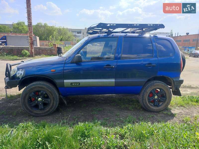 Внедорожник / Кроссовер Chevrolet Niva 2007 в Сумах