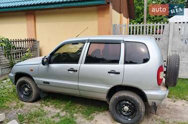 Внедорожник / Кроссовер Chevrolet Niva 2007 в Немирове