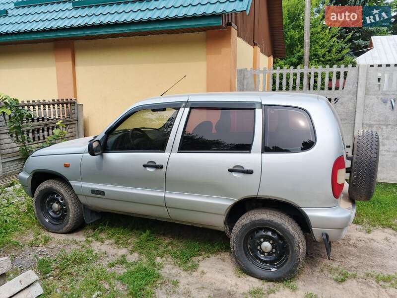 Внедорожник / Кроссовер Chevrolet Niva 2007 в Немирове фото 2 Внедорожник / Кроссовер Chevrolet Niva 2007 в Немирове