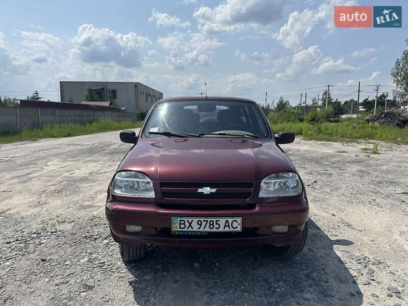 Позашляховик / Кросовер Chevrolet Niva 2005 в Нетішині