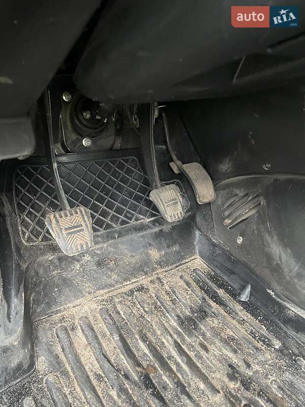 Внедорожник / Кроссовер Chevrolet Niva 2011 в Шостке фото 12 Внедорожник / Кроссовер Chevrolet Niva 2011 в Шостке