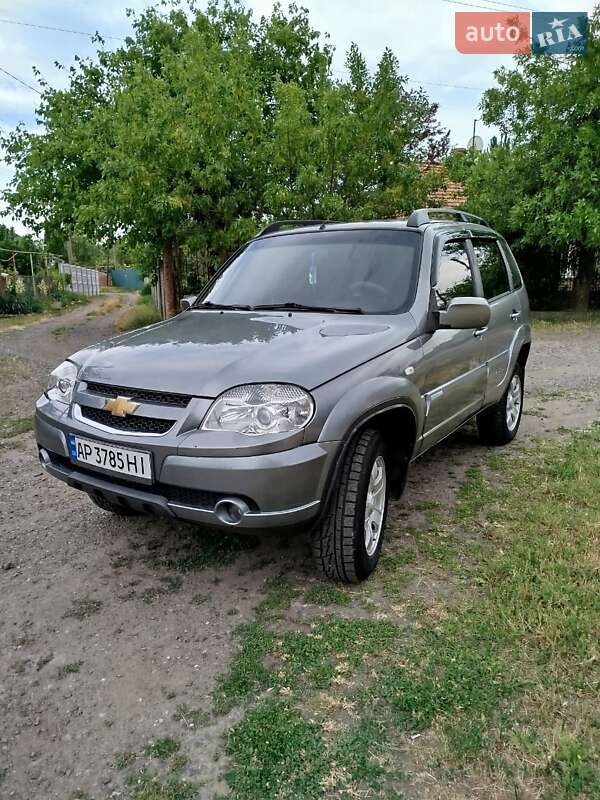 Внедорожник / Кроссовер Chevrolet Niva 2011 в Кривом Роге