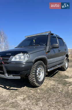 Позашляховик / Кросовер Chevrolet Niva 2006 в Києві