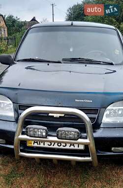 Позашляховик / Кросовер Chevrolet Niva 2008 в Києві