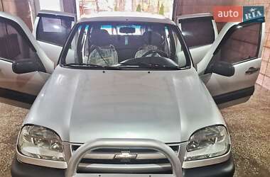 Внедорожник / Кроссовер Chevrolet Niva 2008 в Черновцах