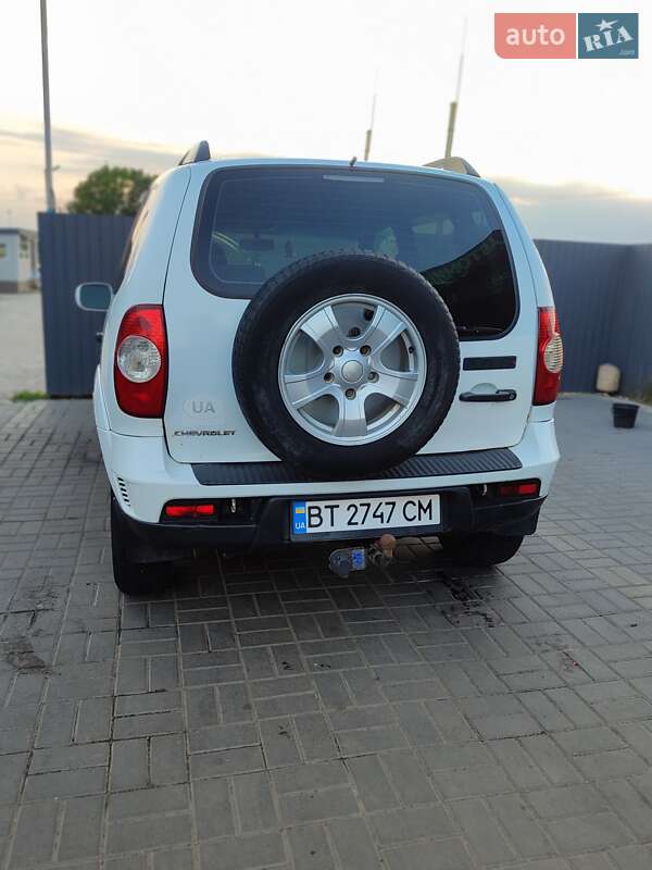 Внедорожник / Кроссовер Chevrolet Niva 2009 в Кропивницком