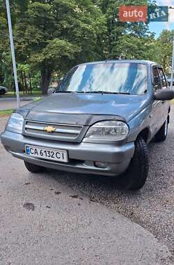Внедорожник / Кроссовер Chevrolet Niva 2004 в Черкассах