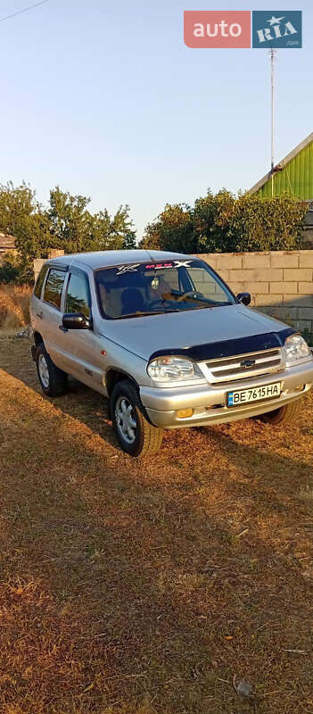 Позашляховик / Кросовер Chevrolet Niva 2006 в Миколаєві