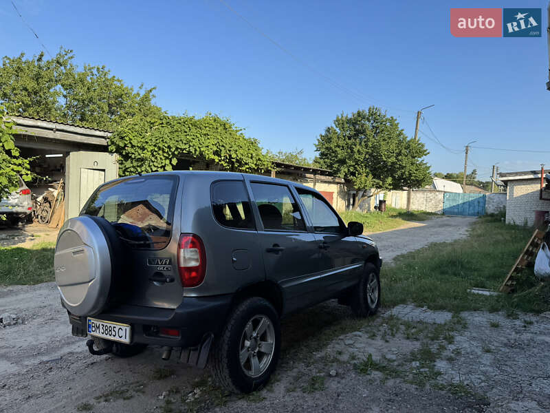Позашляховик / Кросовер Chevrolet Niva 2007 в Шостці