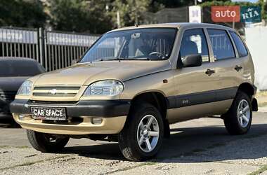 Внедорожник / Кроссовер Chevrolet Niva 2004 в Одессе