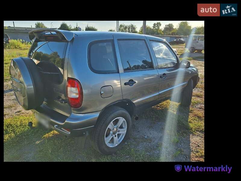 Позашляховик / Кросовер Chevrolet Niva 2006 в Харкові
