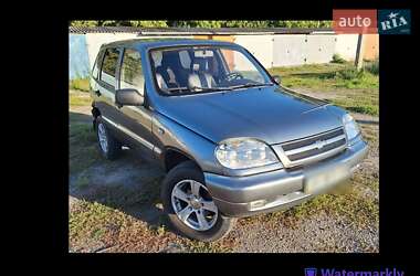 Внедорожник / Кроссовер Chevrolet Niva 2006 в Харькове