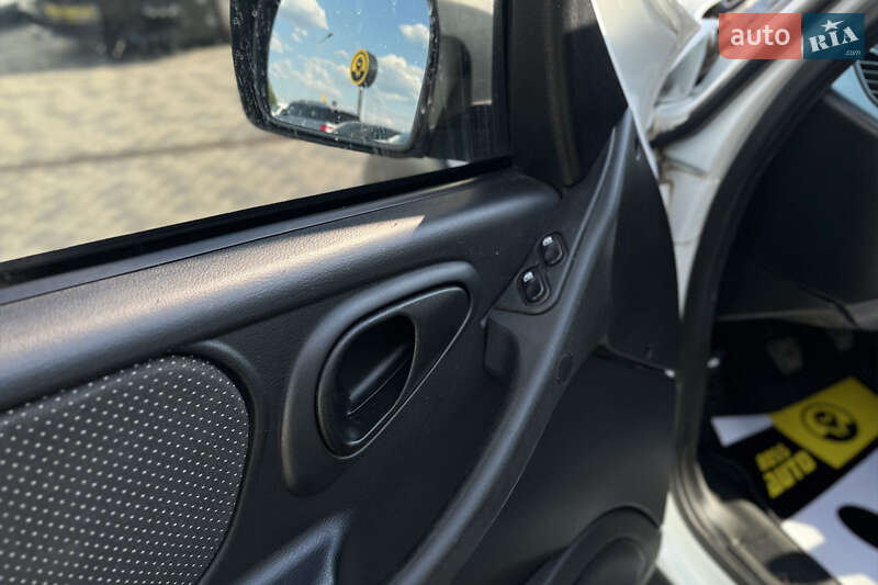 Позашляховик / Кросовер Chevrolet Niva 2018 в Мукачевому