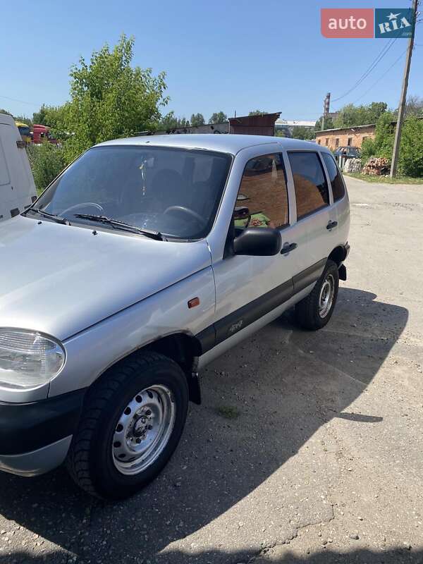 Позашляховик / Кросовер Chevrolet Niva 2006 в Харкові