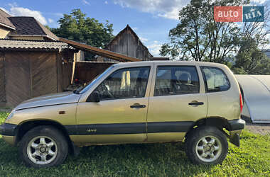Внедорожник / Кроссовер Chevrolet Niva 2004 в  фото 10 Внедорожник / Кроссовер Chevrolet Niva 2004 в