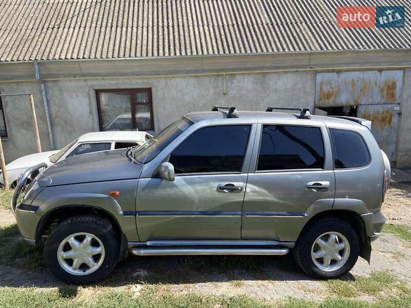 Позашляховик / Кросовер Chevrolet Niva 2006 в Шаргороді