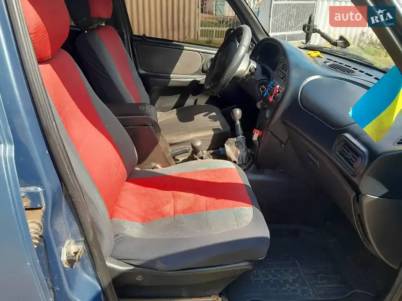 Chevrolet Niva 2008