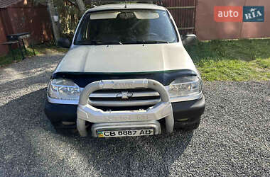 Внедорожник / Кроссовер Chevrolet Niva 2006 в Чернигове