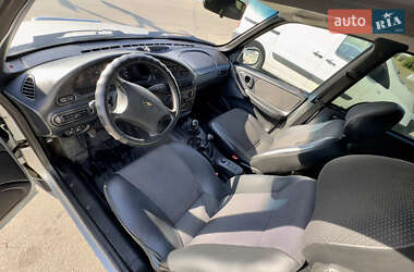 Внедорожник / Кроссовер Chevrolet Niva 2008 в 
