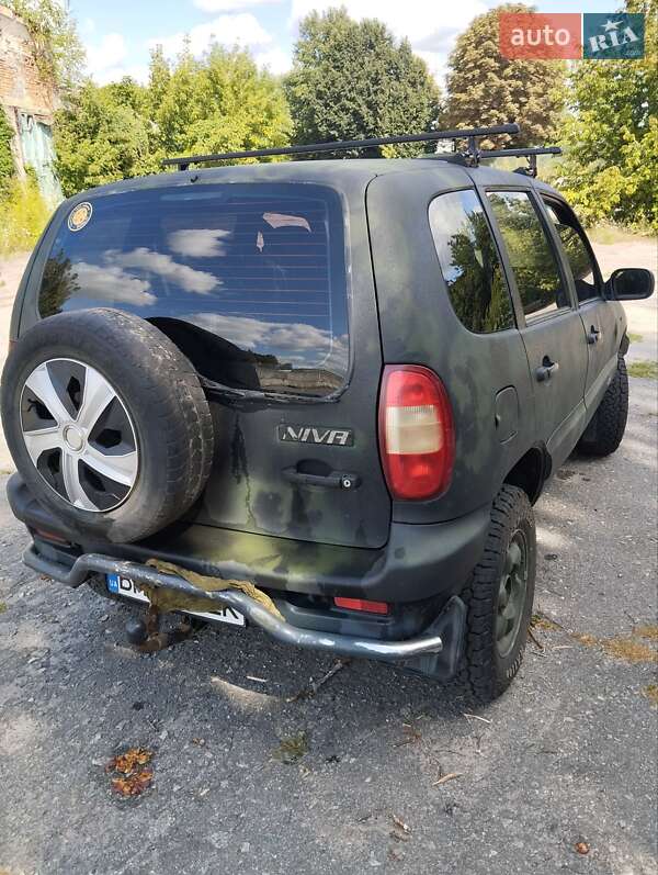 Позашляховик / Кросовер Chevrolet Niva 2006 в Шостці