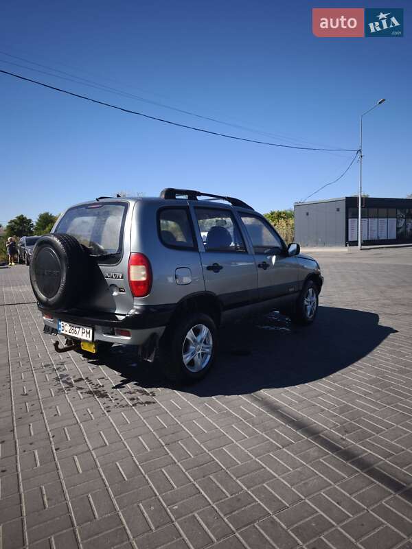 Позашляховик / Кросовер Chevrolet Niva 2006 в Дніпрі