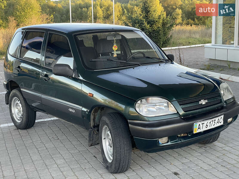 Chevrolet Niva 2005