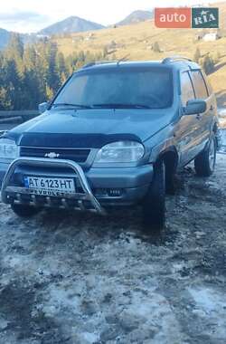 Позашляховик / Кросовер Chevrolet Niva 2006 в  фото 5 Позашляховик / Кросовер Chevrolet Niva 2006 в