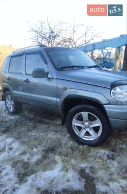 Позашляховик / Кросовер Chevrolet Niva 2006 в  фото 3 Позашляховик / Кросовер Chevrolet Niva 2006 в