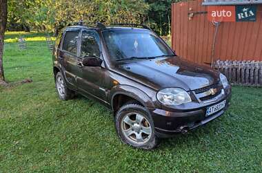 Позашляховик / Кросовер Chevrolet Niva 2010 в Косові