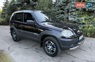 Внедорожник / Кроссовер Chevrolet Niva 2013 в Нежине