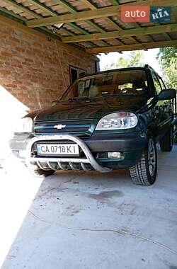 Внедорожник / Кроссовер Chevrolet Niva 2005 в Смеле
