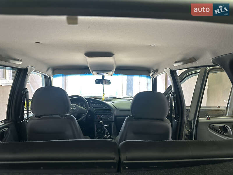 Позашляховик / Кросовер Chevrolet Niva 2010 в Запоріжжі