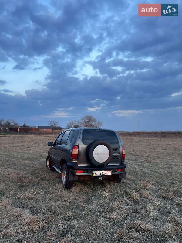 Chevrolet Niva 2005