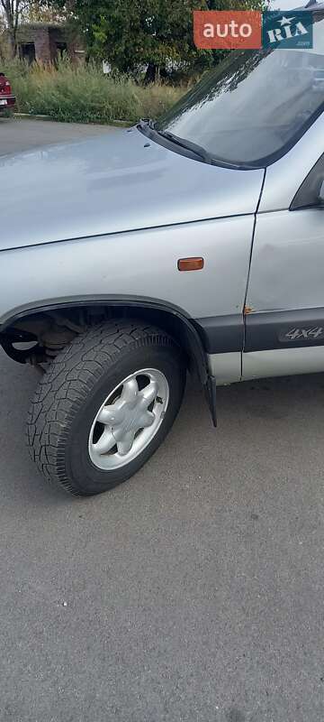 Позашляховик / Кросовер Chevrolet Niva 2005 в Черкасах фото 13 Позашляховик / Кросовер Chevrolet Niva 2005 в Черкасах