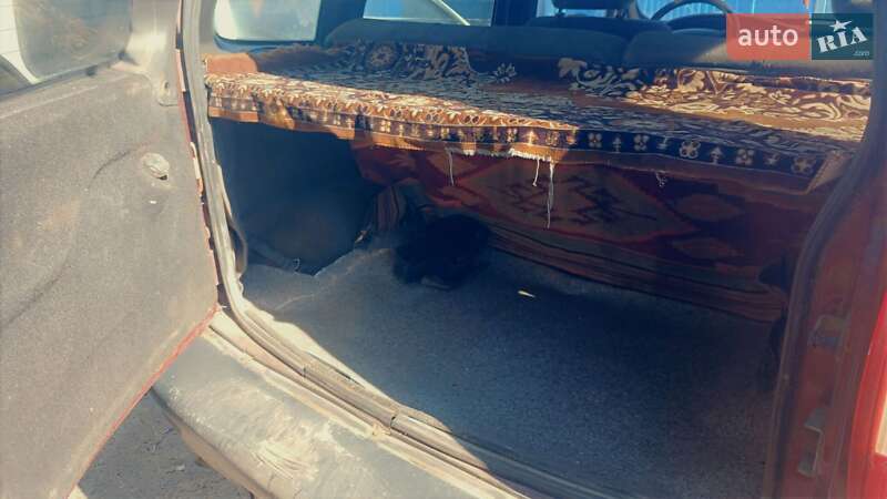 Позашляховик / Кросовер Chevrolet Niva 2004 в Вишневому фото 7 Позашляховик / Кросовер Chevrolet Niva 2004 в Вишневому