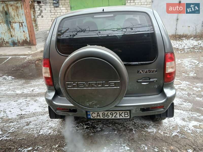 Позашляховик / Кросовер Chevrolet Niva 2004 в Черкасах