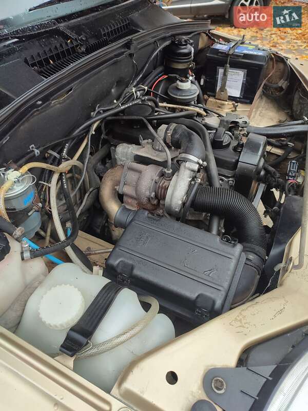 Внедорожник / Кроссовер Chevrolet Niva 2004 в Южноукраинске фото 9 Внедорожник / Кроссовер Chevrolet Niva 2004 в Южноукраинске