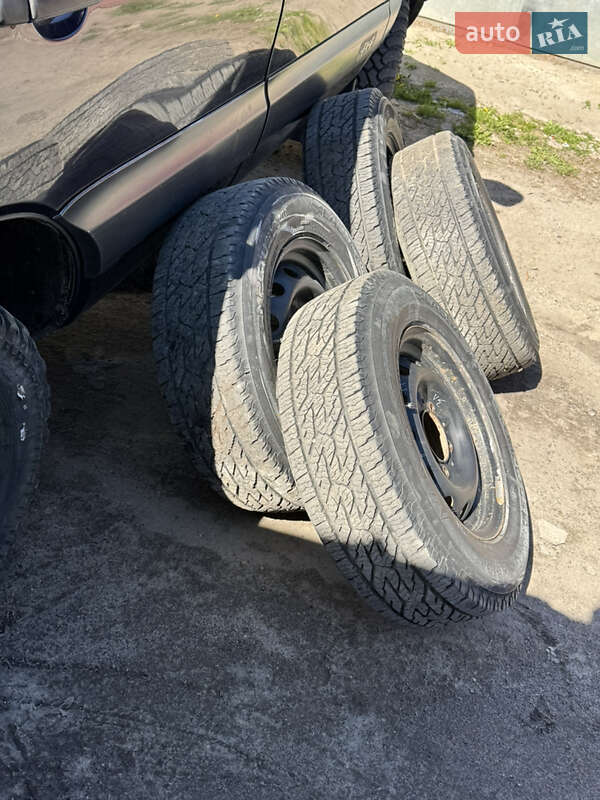 Внедорожник / Кроссовер Chevrolet Niva 2005 в Золочеве фото 9 Внедорожник / Кроссовер Chevrolet Niva 2005 в Золочеве