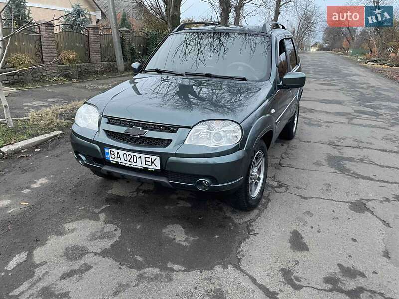 Позашляховик / Кросовер Chevrolet Niva 2020 в Благовіщенську