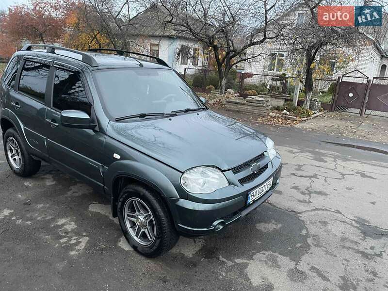Позашляховик / Кросовер Chevrolet Niva 2020 в Благовіщенську