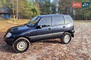 Позашляховик / Кросовер Chevrolet Niva 2008 в Сарнах