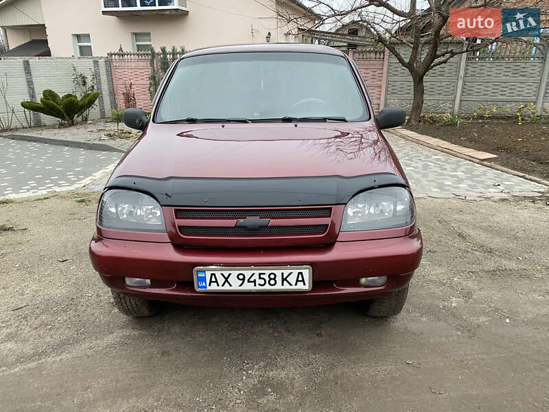 Внедорожник / Кроссовер Chevrolet Niva 2015 в Харькове