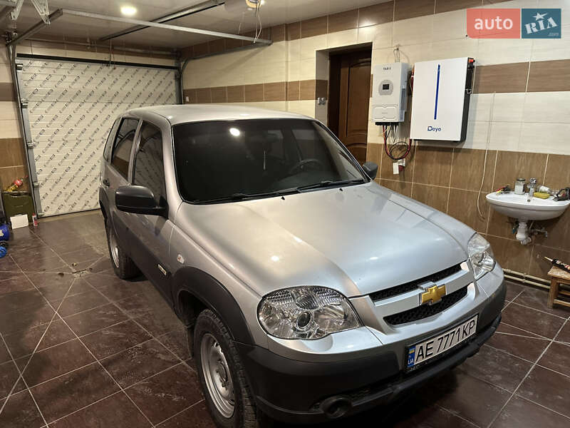Внедорожник / Кроссовер Chevrolet Niva 2016 в Магдалиновке фото Внедорожник / Кроссовер Chevrolet Niva 2016 в Магдалиновке